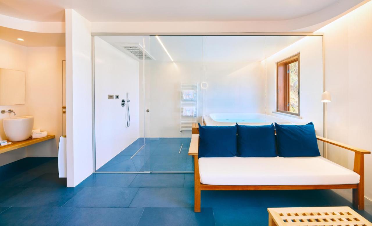 Deluxe Suite Spa Bath Spa Access